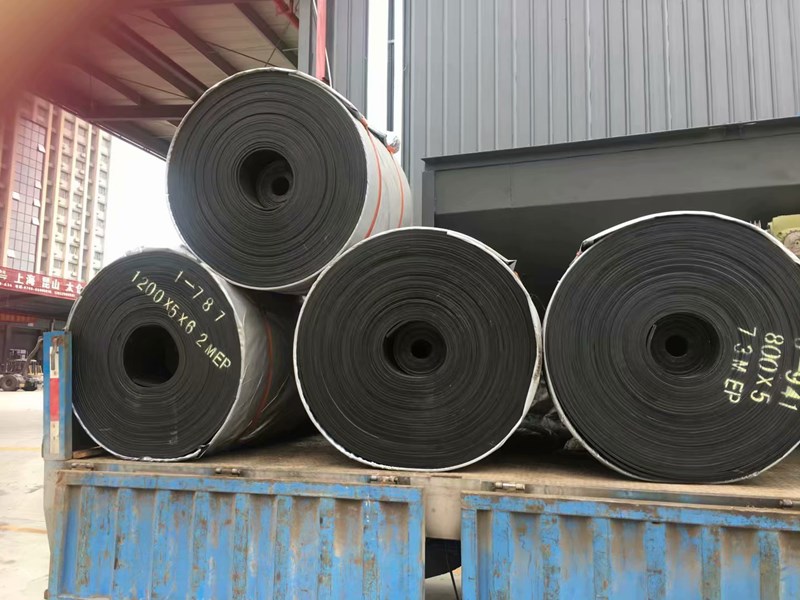 黑色橡膠輸送帶