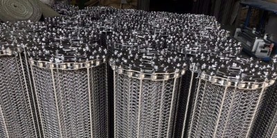 不銹鋼輸送帶的幾個重要部件及安全使用