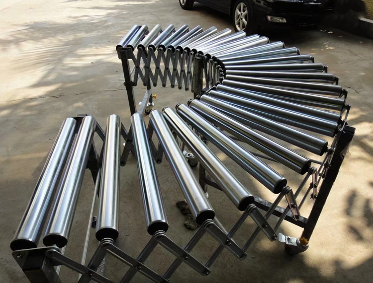 物流合作好搭擋------伸縮式皮帶輸送機