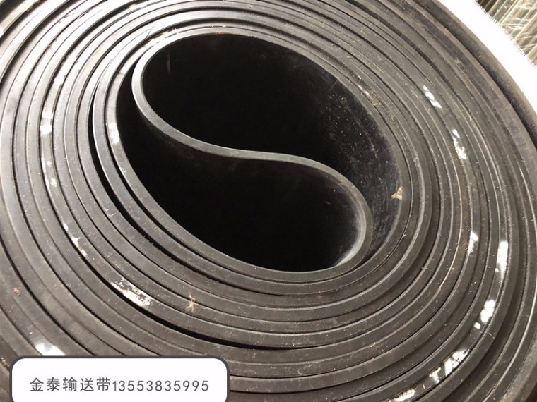 黑色橡膠帶中的花紋輸送帶，帶你認識一下