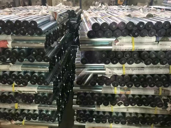 不銹鋼無(wú)動(dòng)力滾筒